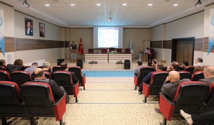 Bitlis Eren Üniversitesi'nde Kamu İhale Mevzuatı Eğitim Programı Düzenlendi