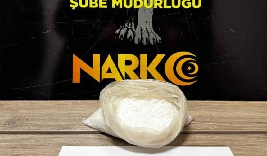 Uyuşturucu operasyonunda 482 gram metamfetamin ele geçirildi