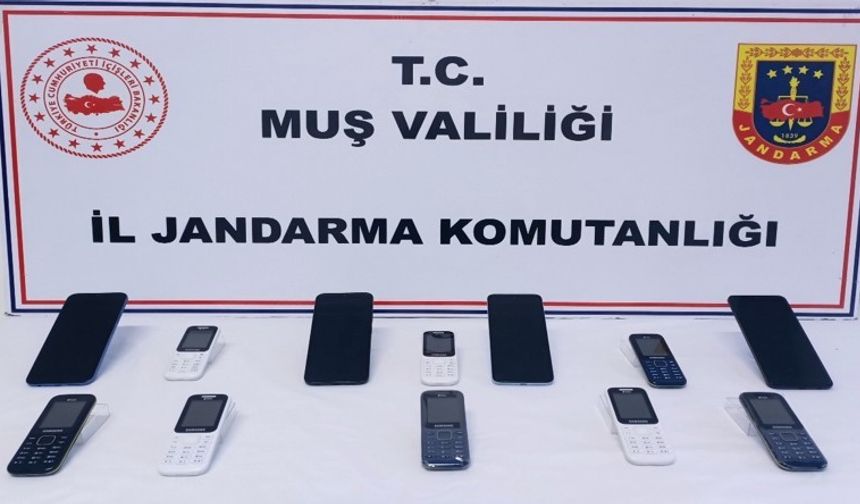 Muş’ta kaçak cep telefonu operasyonu
