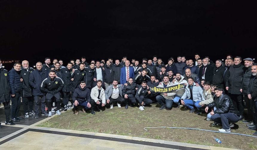 Bitlisspor, Doğubayazıt zaferi sonrası Adilcevaz’da coşkuyla karşılandı