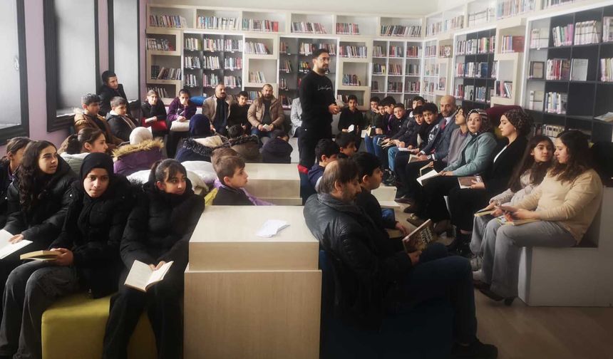 Bitlis’te “Ailece Kitap Okuyor” Etkinliği Yoğun İlgi Gördü