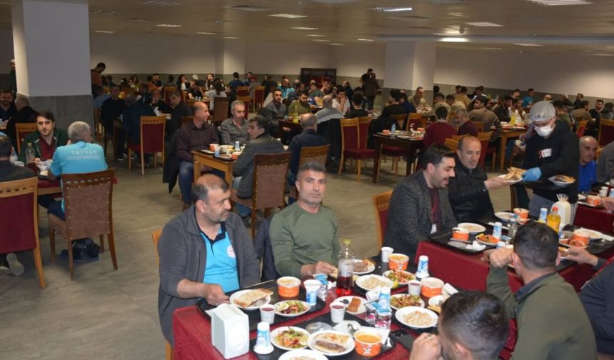 Bitlis Tatvan Devlet Hastanesi’nde Personele Yönelik İftar Programı