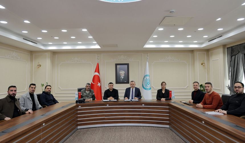 Bitlis Eren Üniversitesi ile BİGACEM Arasında Staj İş Birliği Protokolü