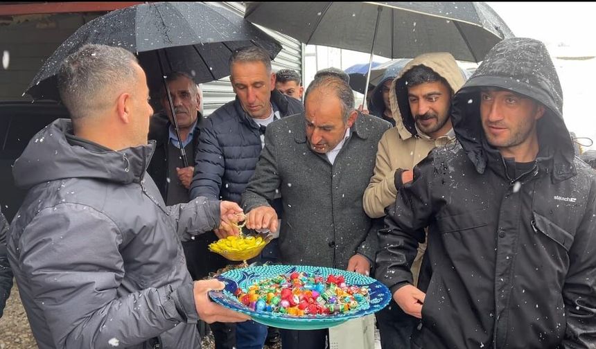 Bitlis'te Köylerde Yılların Geleneksel Toplu Bayramlaşmalar Sürdürülüyor
