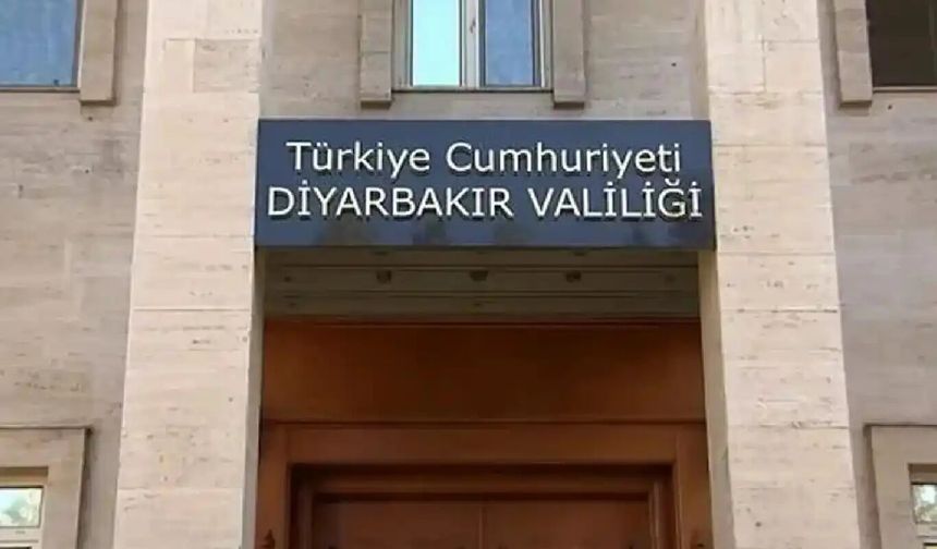 Diyarbakır Valiliği'nden yol kenarına bırakılan EYP'nin patlamasına ilişkin açıklama