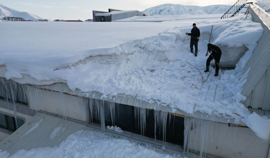 Bitlis’te Kar Engeli: Tekstilciler Güneş Panellerinden Faydalanamıyor