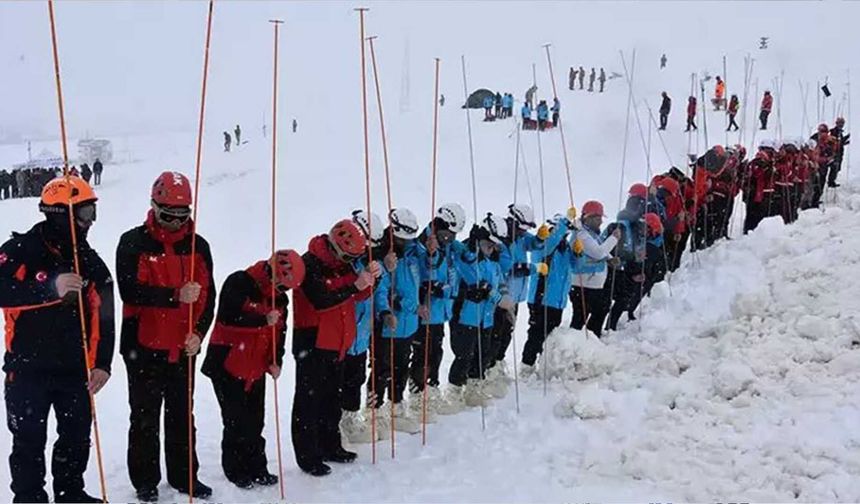 Bitlis’te Nefes Kesen Çığ Tatbikatı