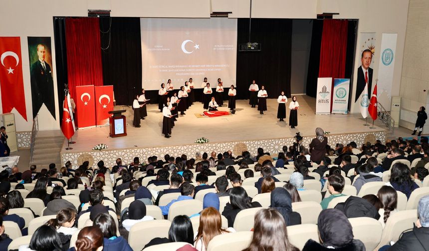 Bitlis'te İstiklal Marşı'nın 105. Yılı Kutlandı