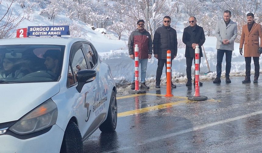 İl Millî Eğitim Müdürü Kaya'dan Direksiyon Uygulama Sınav Alanında İnceleme