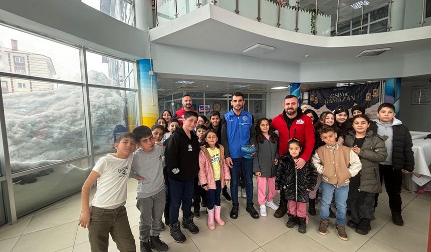 Bitlis Gençlik Merkezi’nde Bayramlaşma Programı