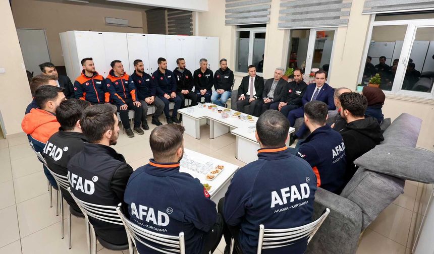 Vali Karakaya, Bitlis'te AFAD’ı Ziyaret Etti