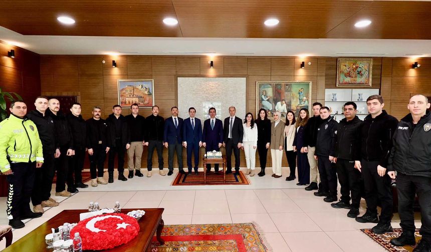 Bitlis Valisi Karakaya, Polis Günü Mesajı: “Gece Gündüz Demeden…”