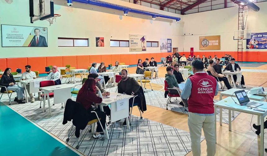 Bitlis’te Bilgi Yarışması Düzenlendi