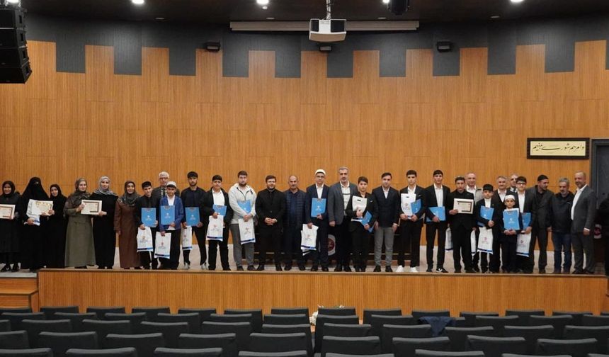 19 hafız öğrenci belge almaya hak kazandı