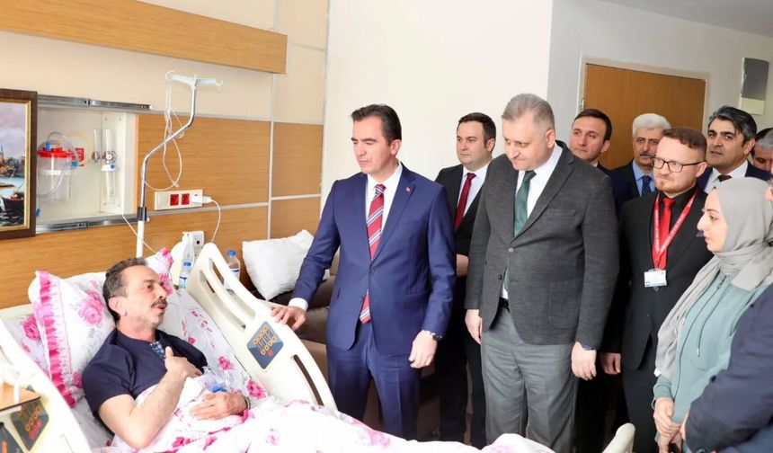 Vali Karakaya’dan Tatvan Devlet Hastanesine Ziyaret