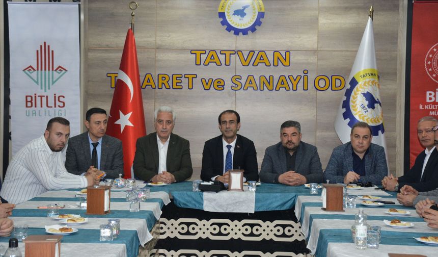 Tatvan’da 'Turizm Sektör Temsilcileri' Toplantısı Yapıldı