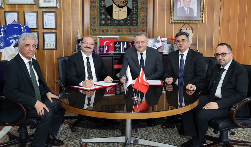 Bitlis Tatvan Devlet Hastanesi ile Atatürk Üniversitesi Arasında İş Birliği Protokolü