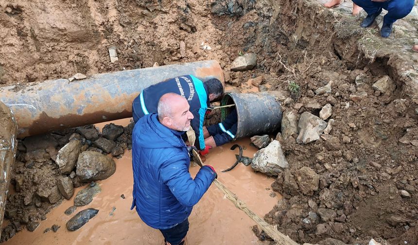 Helal Olsun Dedirten Görüntü: Bitlis’te Bir İşçinin Ekmek Mücadelesi Böyle Görüntülendi