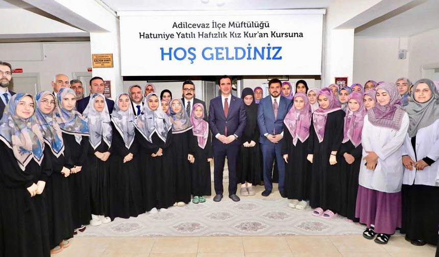 Vali Karakaya, Adilcevaz’da Kur’an Kursunu ziyaret etti
