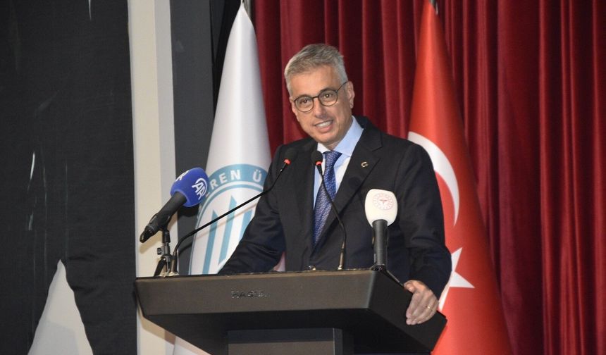 Bakan Memişoğlu Bitlis’te konuştu: "Sağlıkta insan gücümüz en büyük şansımız"