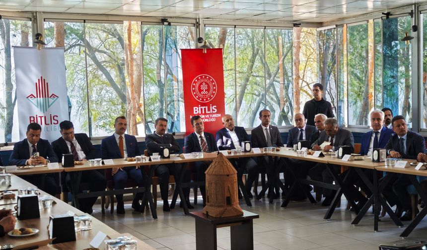 UNESCO Listesindeki Ahlat Taş İşçiliği İçin Çalıştay Düzenlendi