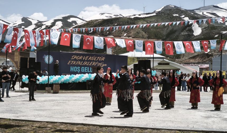 BEÜ’de Spor ve Kültür Şöleni Renkli Görüntülere Sahne Oldu