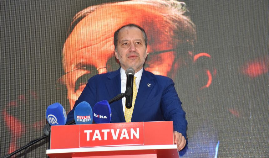 Yeniden Refah Partisi Genel Başkanı Erbakan Bitlis'te Konuştu