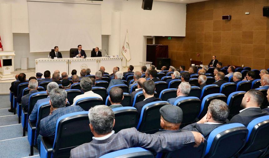 Bitlis’te Köy Yolları ve Altyapı Çalışmaları Değerlendirildi