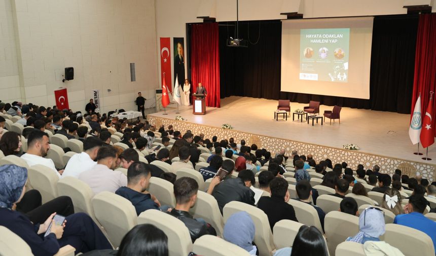 Bitlis Eren Üniversitesi'nde 'Hayata Odaklan, Hamleni Yap' Paneli