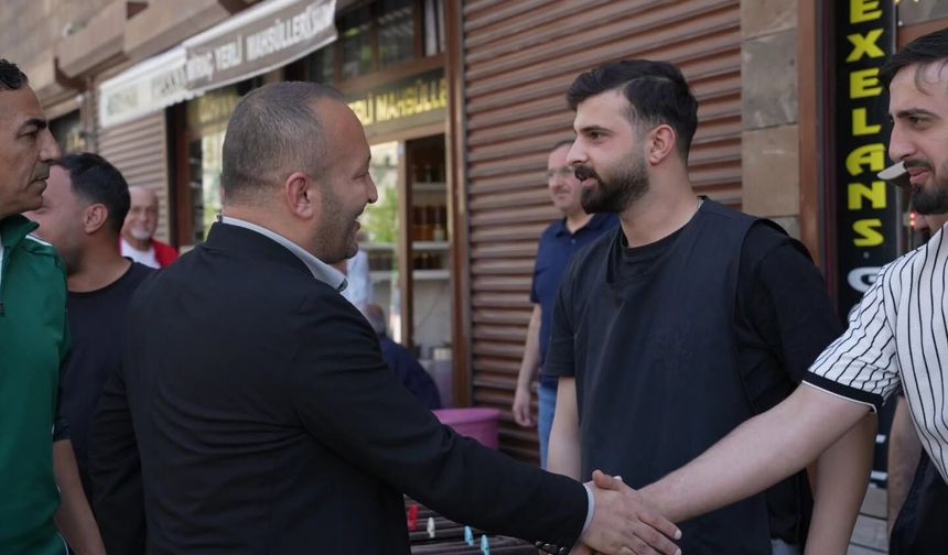 Bitlis Spor yönetimi vatandaşları dolaşarak maça davet etti