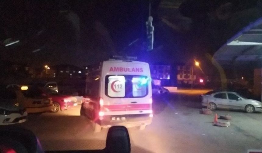 Ağrı'da kaza! Tır motosikletin üzerine devrildi: 1 ölü, 4 yaralı