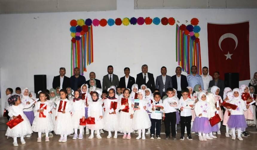 Güroymak’ta 4-6 Yaş Kur’an Kursları Yıl Sonu Programı Düzenlendi