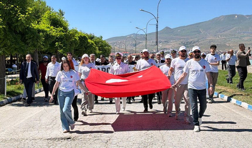 Tatvan’da Kabotaj Bayramı’nın 100. Yılı Coşkuyla Kutlandı