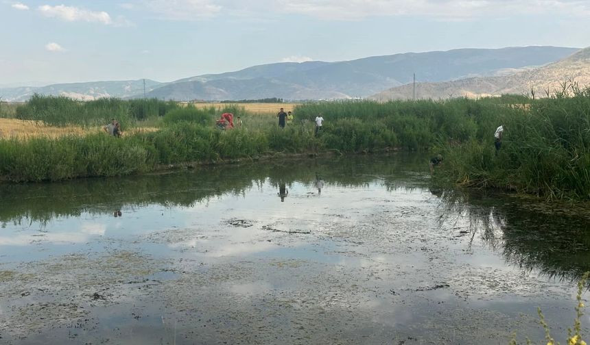 Bitlis'in komşu ilinde balık tutmak için dereye giden iki genç boğuldu