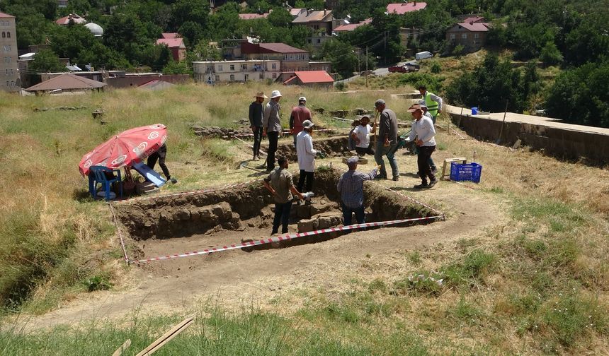 Bitlis Kalesi'nde Kazılar Yüzde 95 Tamamlandı