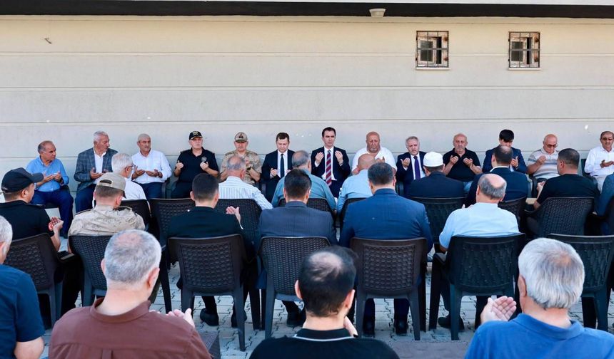 Vali Karakaya'dan MHP Bitlis İl Başkanı Tekin Uçak'a Taziye Ziyareti