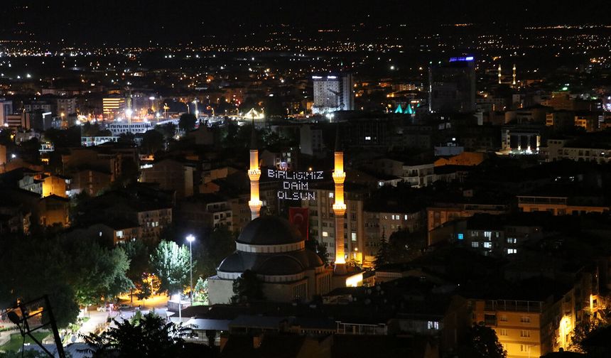 Türkiye genelinde 90 bin camide eş zamanlı selalar okundu