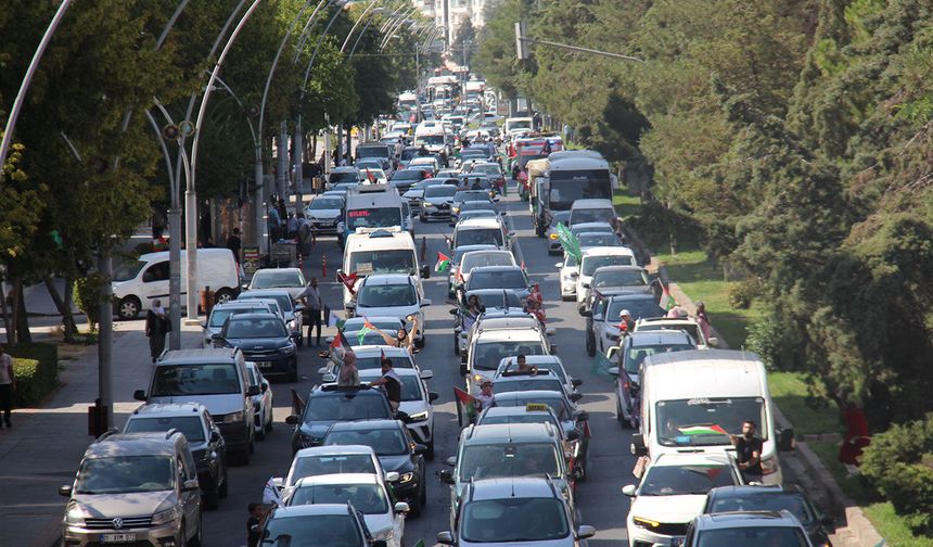 Filistin Konvoyu Diyarbakır sokaklarında tur attı