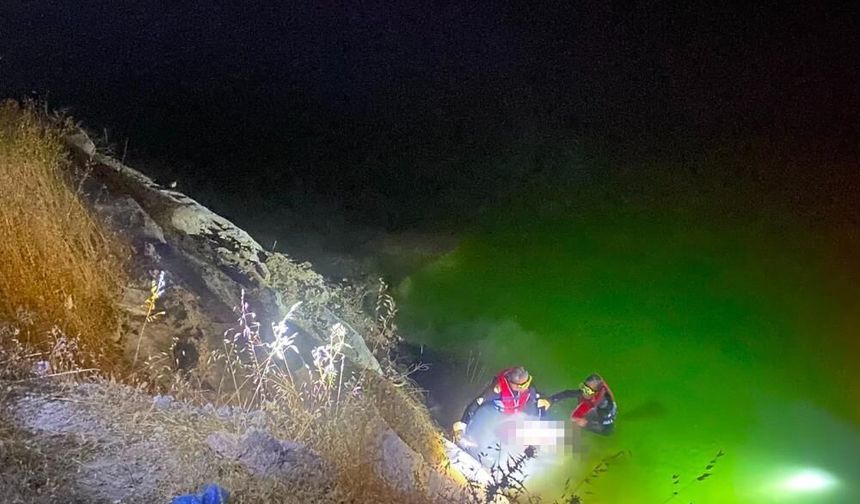 Botan Çayı'nda baba ile oğlunun cansız bedenine ulaşıldı