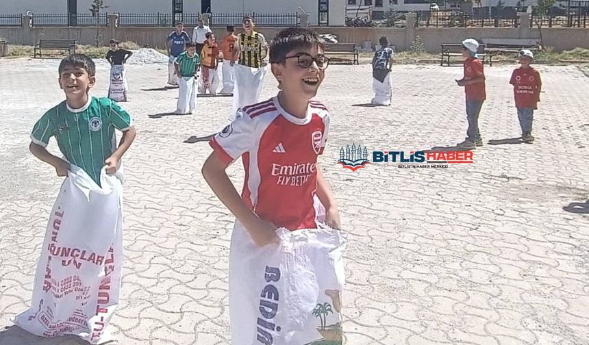 Bitlis'te Yaz Kur'an Kursu Öğrencileri Geleneksel Çocuk Oyunlarında Buluştu