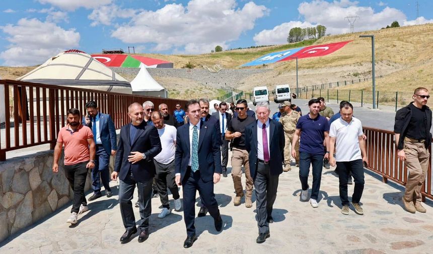 Bitlis’te Malazgirt Zaferi’nin 955. yıl dönümü hazırlıkları masaya yatırıldı