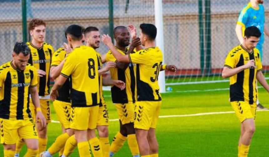 Bitlis Spor hazırlık maçında Siirt Spor’u 3-2 mağlup etti