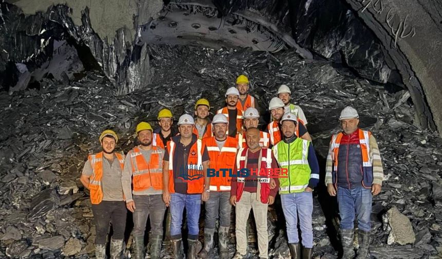 Tatvan Çevre Yolu Tünelinde İkinci Tüp Açıldı
