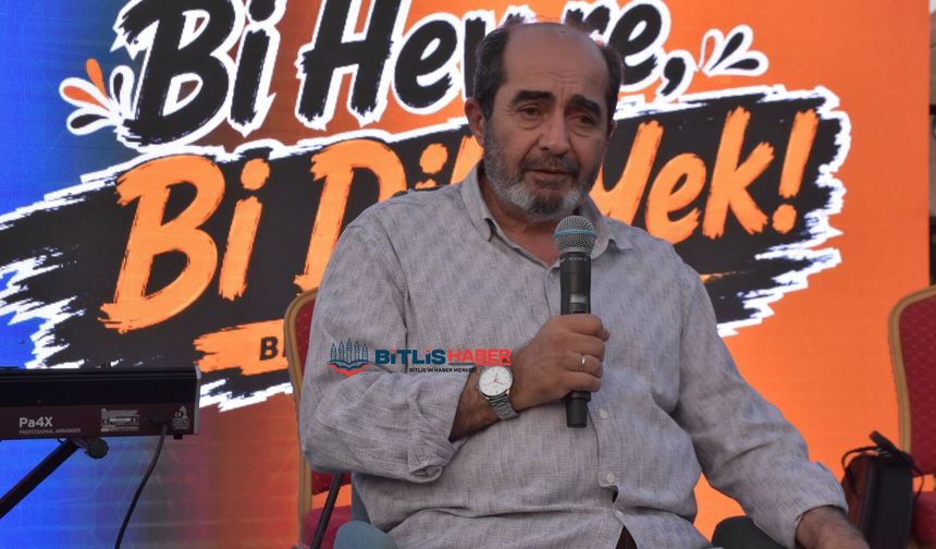 Bitlisliler Ömer Demirbağ Hocanın Söyleşisine Yoğun İlgi Gösterdi