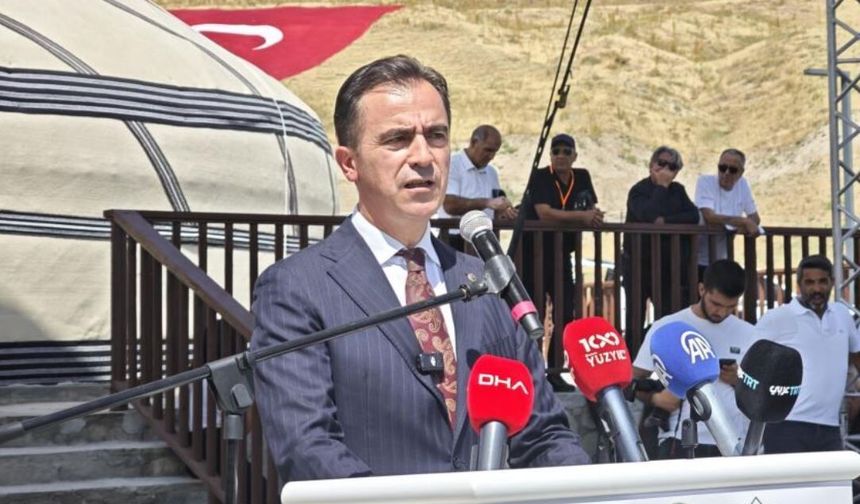 Vali Karakaya: Tarihini bilen milletler geleceğini daha sağlam inşa eder