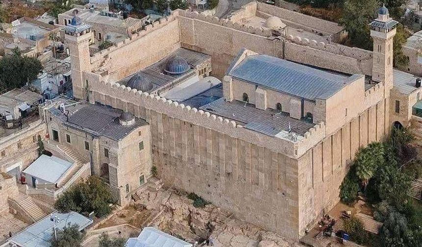 Harem-i İbrahim Camii'nde işgal baskısı: Ezan yasağı 90 güne ulaştı