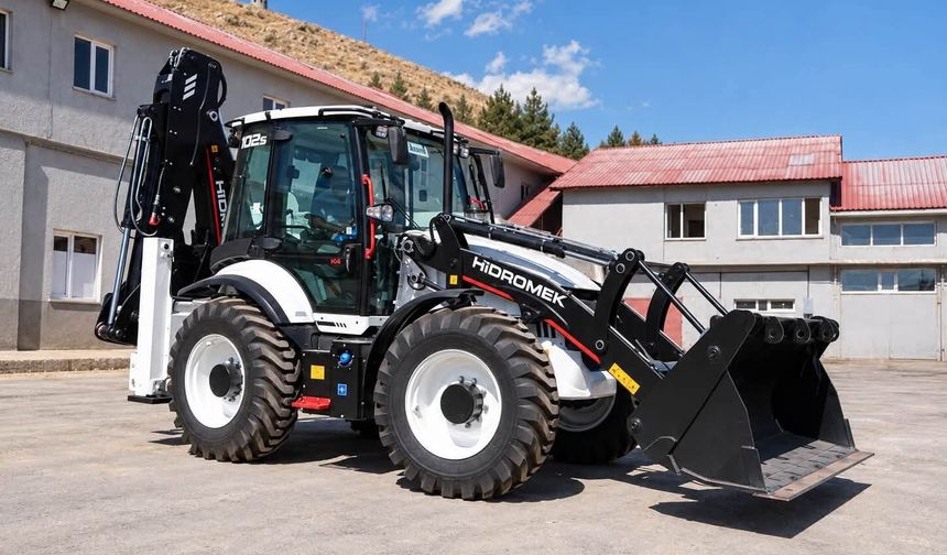 Hayırsever iş insanından Bitlis Belediyesi’ne iş makinesi desteği