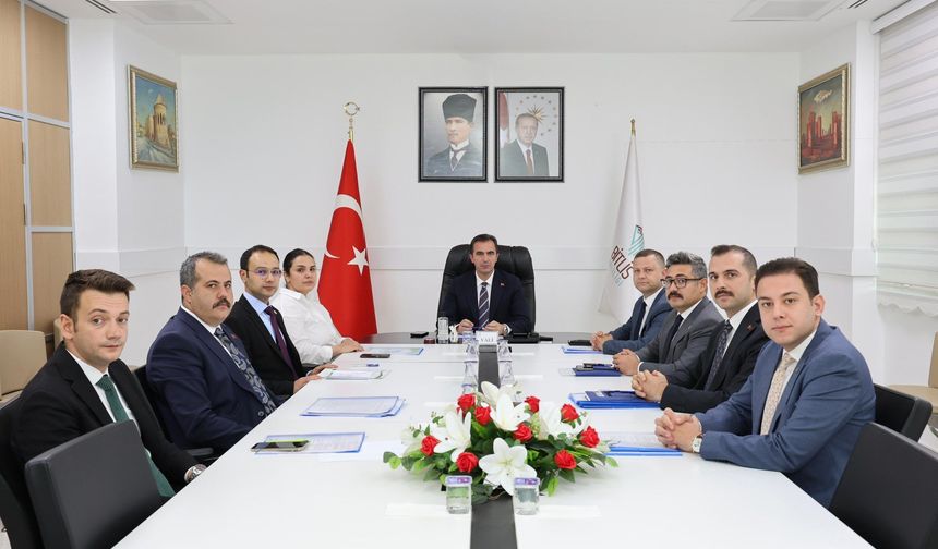 Bitlis’te vali yardımcıları ve kaymakamlar toplantısı gerçekleştirildi
