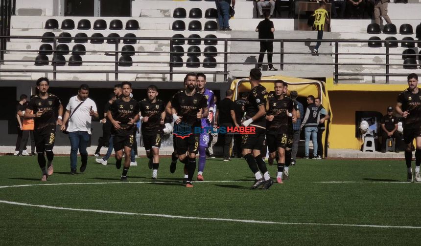 İkinci yarıya fırtına gibi başlayan Bitlis Spor golü buldu