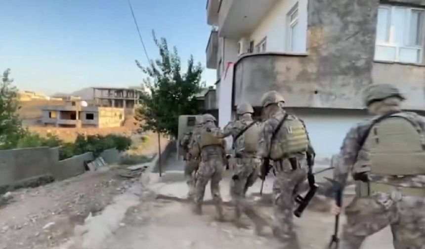 Bitlis dahil 36 ilde siber suç operasyonu: 444 tutuklama